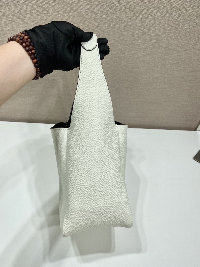 Pra*a bucket bags